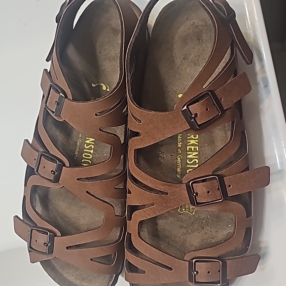 Sandals - Picture 5 of 5